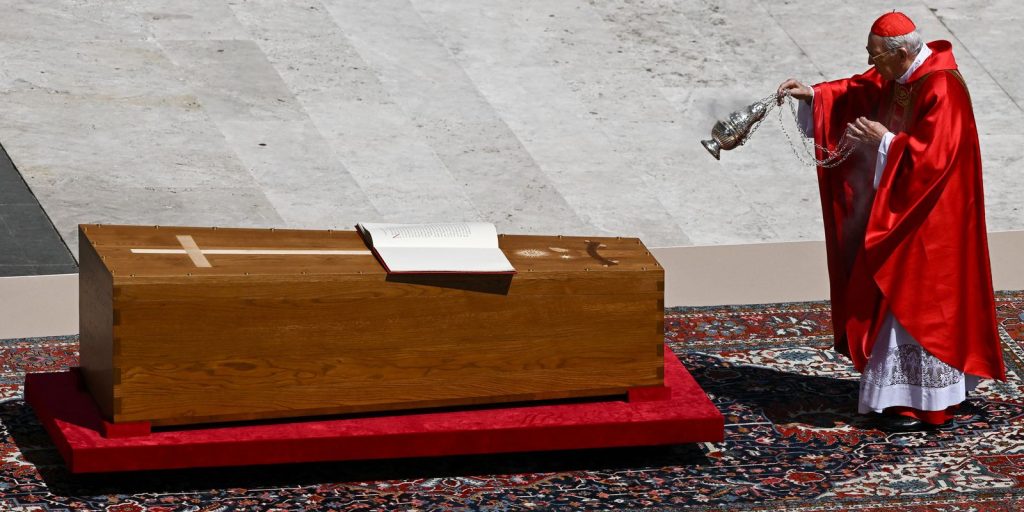 homilia-de-missa-funebre-resgata-legado-de-uniao-do-papa-francisco