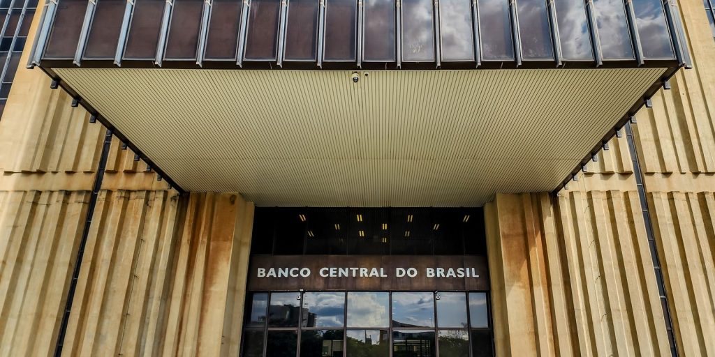 contas-externas-tem-saldo-negativo-de-us$-2,2-bilhoes-em-marco