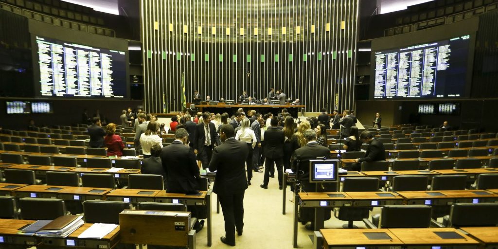 camara-pode-votar-urgencia-para-aumentar-numero-de-deputados-federais