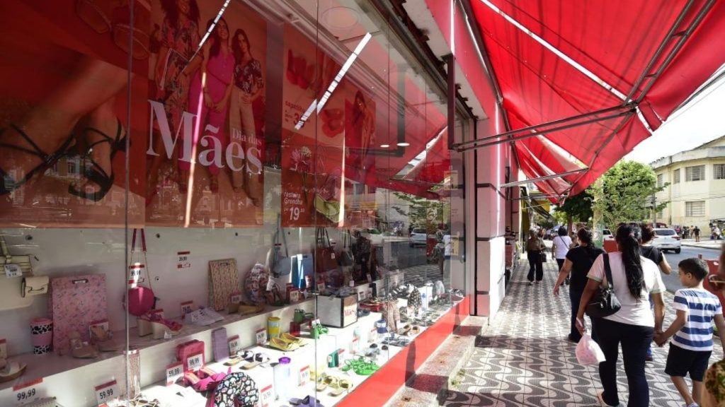 pesquisa-aponta-que-75%-dos-cuiabanos-comprarao-presentes-no-dia-das-maes