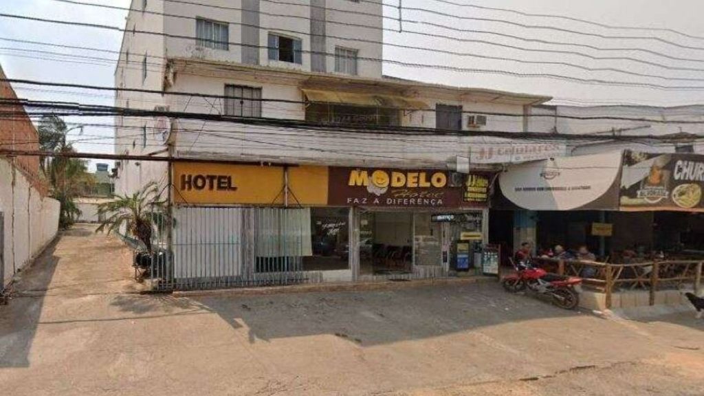 homem-e-encontrado-morto-com-maos-amarradas-e-sacola-na-cabeca-em-quarto-de-hotel