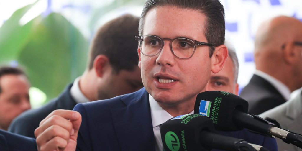 motta-envia-pedido-de-afastamento-de-15-deputados-apos-motim-na-camara