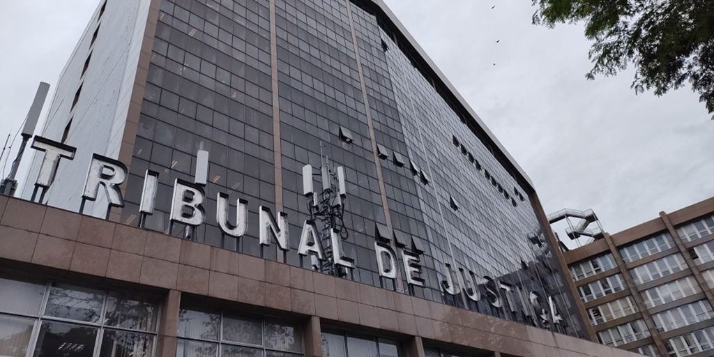 tribunal-de-justica-do-rio-alerta-sobre-golpe-do-falso-advogado