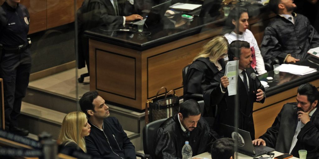 advogados-deverao-pagar-custos-do-adiamento-da-sessao-sobre-caso-henry