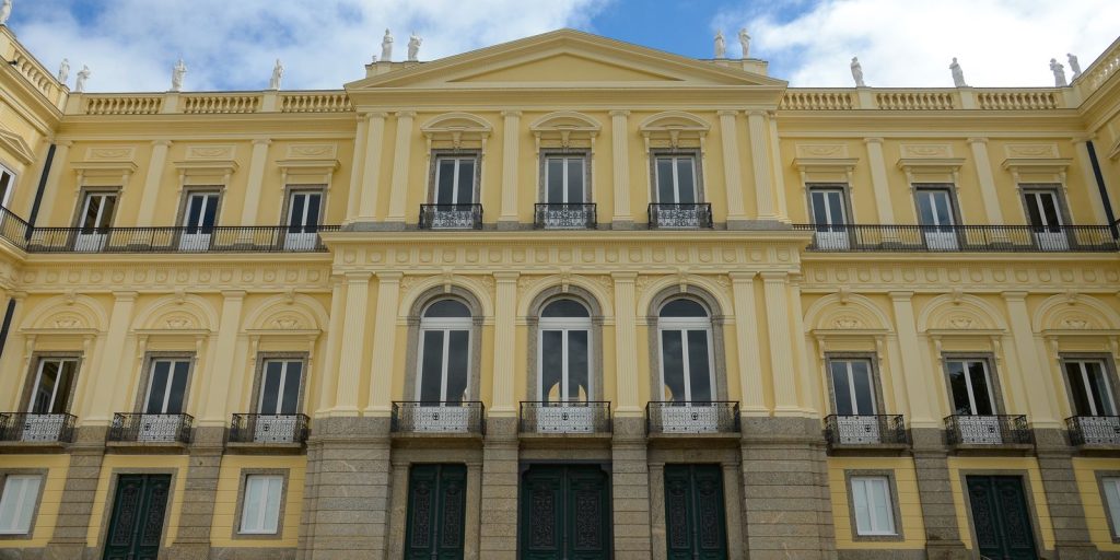 museu-recupera-negativos-fotograficos-de-vidro-perdidos-em-incendio
